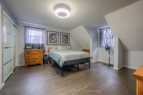 55 Wellington Street, Hamilton, ON L9H 3G3