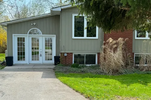 72234 LAKESHORE Drive, Bluewater, ON N0M 1N0