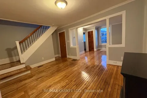 5-7 Boswell Street, Belleville, ON K8P 3K7
