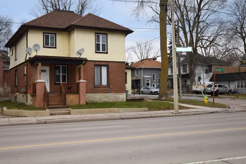 158 Dundas Street, Belleville, ON K8N 1C7