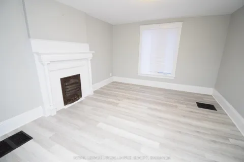 158 Dundas Street, Belleville, ON K8N 1C7
