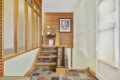 78 Edgewood Road, Peterborough West, ON K9J 6V8