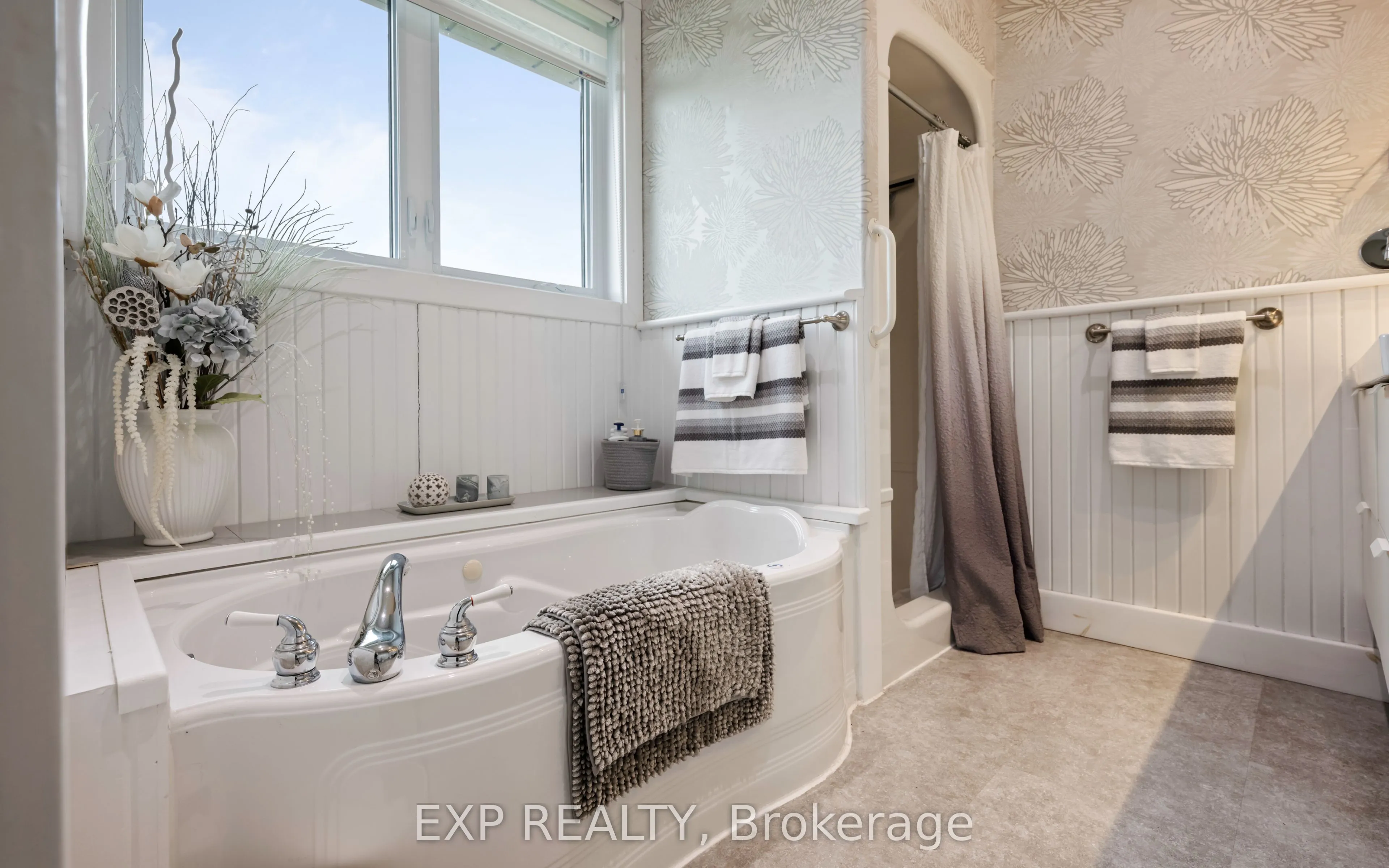 10 James Street, Minto, ON N0G 2L0