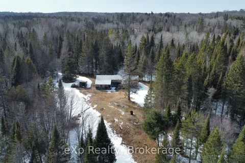 10027 522 Highway, Parry Sound Remote Area, ON P0H 1A0