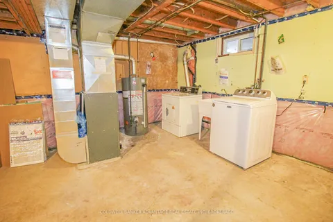 34 Silvan Drive, Welland, ON L3C 6C3