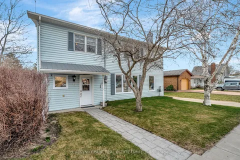 31 Lake Street, Prince Edward County, ON K0K 2T0