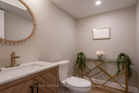 132 Aspen Circle, Thames Centre, ON N0M 2P0