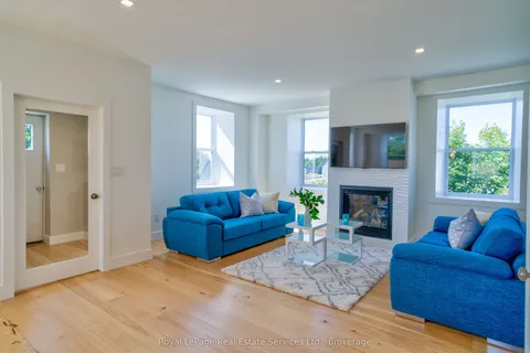 1748 Centre Road, Hamilton, ON L8N 2Z7