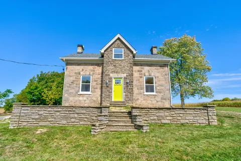 1748 Centre Road, Hamilton, ON L8N 2Z7