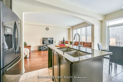 20 Queen Mary Boulevard, Hamilton, ON L8J 0M4