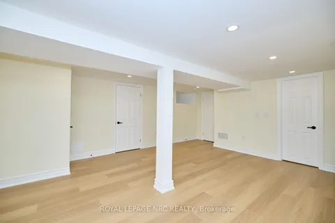 5802 Peer Street, Niagara Falls, ON L2G 1X2