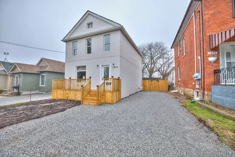 5802 Peer Street, Niagara Falls, ON L2G 1X2