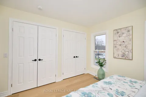 5802 Peer Street, Niagara Falls, ON L2G 1X2