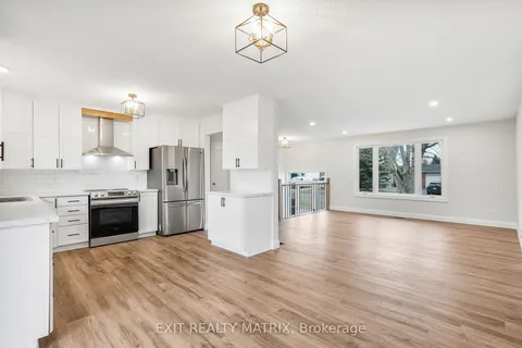 58 Castlebeau Street, Russell, ON K0A 1W0