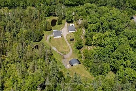 410 Etwell Road, Huntsville, ON P1H 2J2