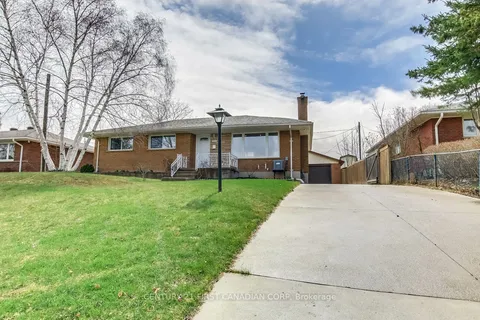 393 Chippendale Crescent, ON N5Z 3G1