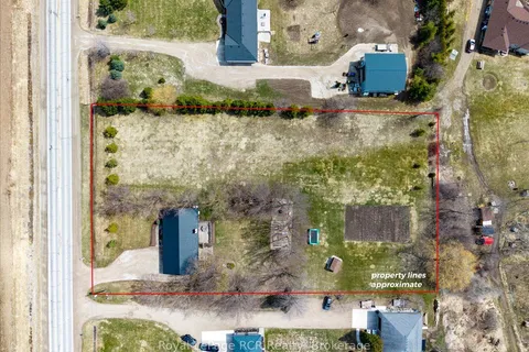 8008 Wellington Road 7 Road, Mapleton, ON N0G 2K0