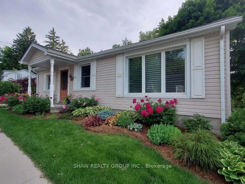 1276 Swan Street, North Dumfries, ON N0B 1E0