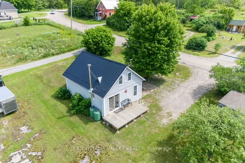 1244 FOURTH CHUTE Road, North Algona Wilberforce, ON K0J 1S0