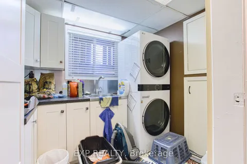 14 George Street, Grimsby, ON L3M 3Y4