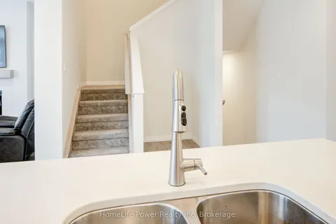 4 Braun Avenue, Tillsonburg, ON N4G 0K5