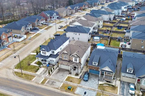 740 Cedar Street, Shelburne, ON L9V 3V9