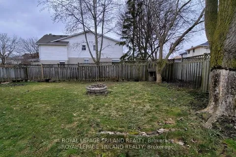 58 Stonehenge Court, London, ON N5V 4M6