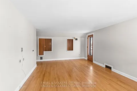 32 RYEBURN Drive, Blossom Park - Airport and Area, ON K1V 1H6