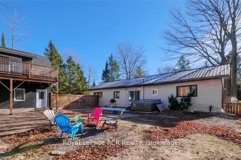 25 AVELE Road, South Bruce Peninsula, ON N0H 2T0