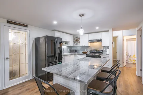 37 Walker Street, Lambton Shores, ON N0M 1T0