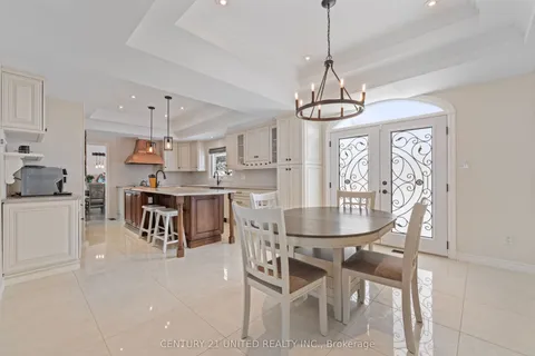 550 Naish Drive, ON K9H 0E4