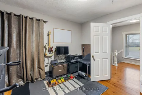 17 Regent Place, Welland, ON L3B 3L6
