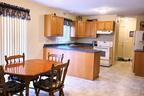 29 Memorial Park Drive, Kincardine, ON N0G 2T0