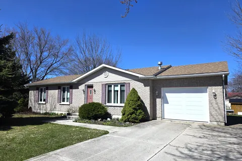 29 Memorial Park Drive, Kincardine, ON N0G 2T0