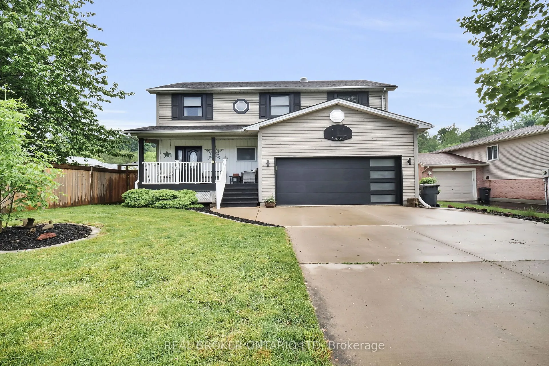 301&303 Frances Street, Central Elgin, ON N5L 1B2