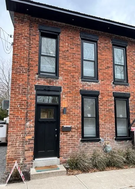 42 Margaret Street, Port Hope, ON L1A 1Y3
