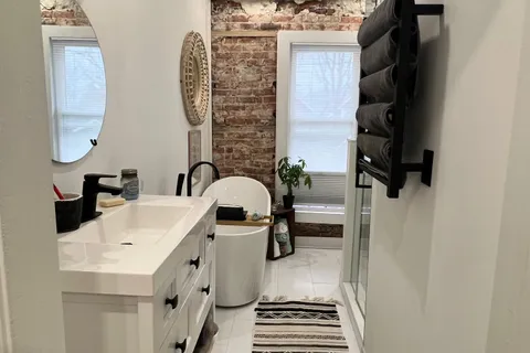 42 Margaret Street, Port Hope, ON L1A 1Y3