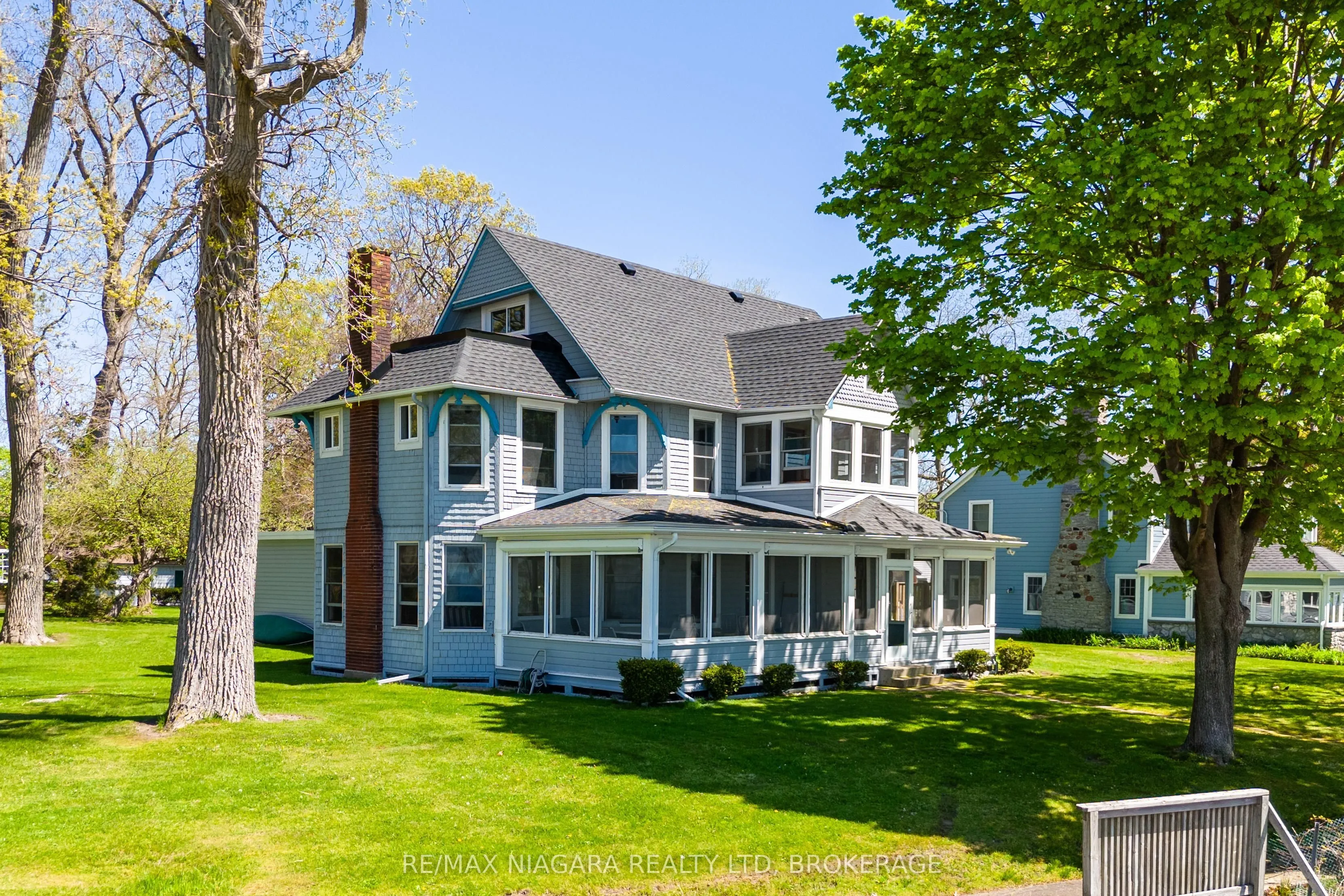 183 Maple Lane, Fort Erie, ON L2A 4P2