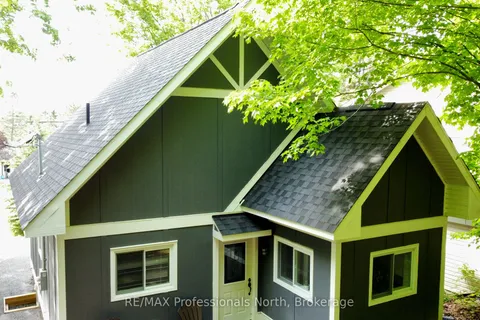 187 MAIN Street, Huntsville, ON P1H 1X9