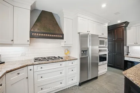 129 Wychwood Place, London North, ON N6G 1S7