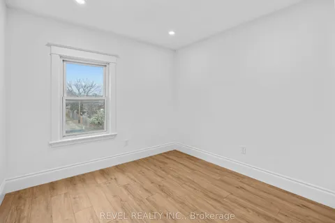69 Roxborough Avenue, Hamilton, ON L8L 1Y2