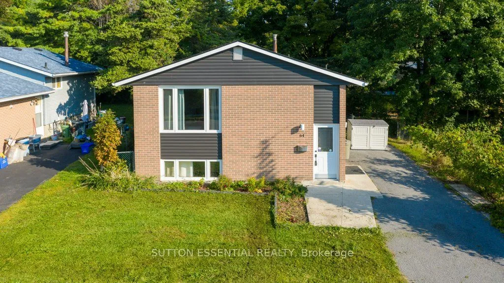 64 WOODSTONE Crescent, Kingston, ON K7M 6K9