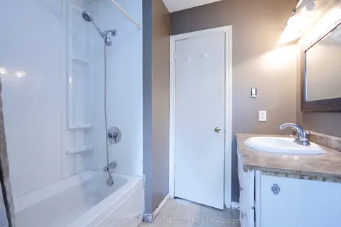 24 Culver Court, London, ON N5V 3E8