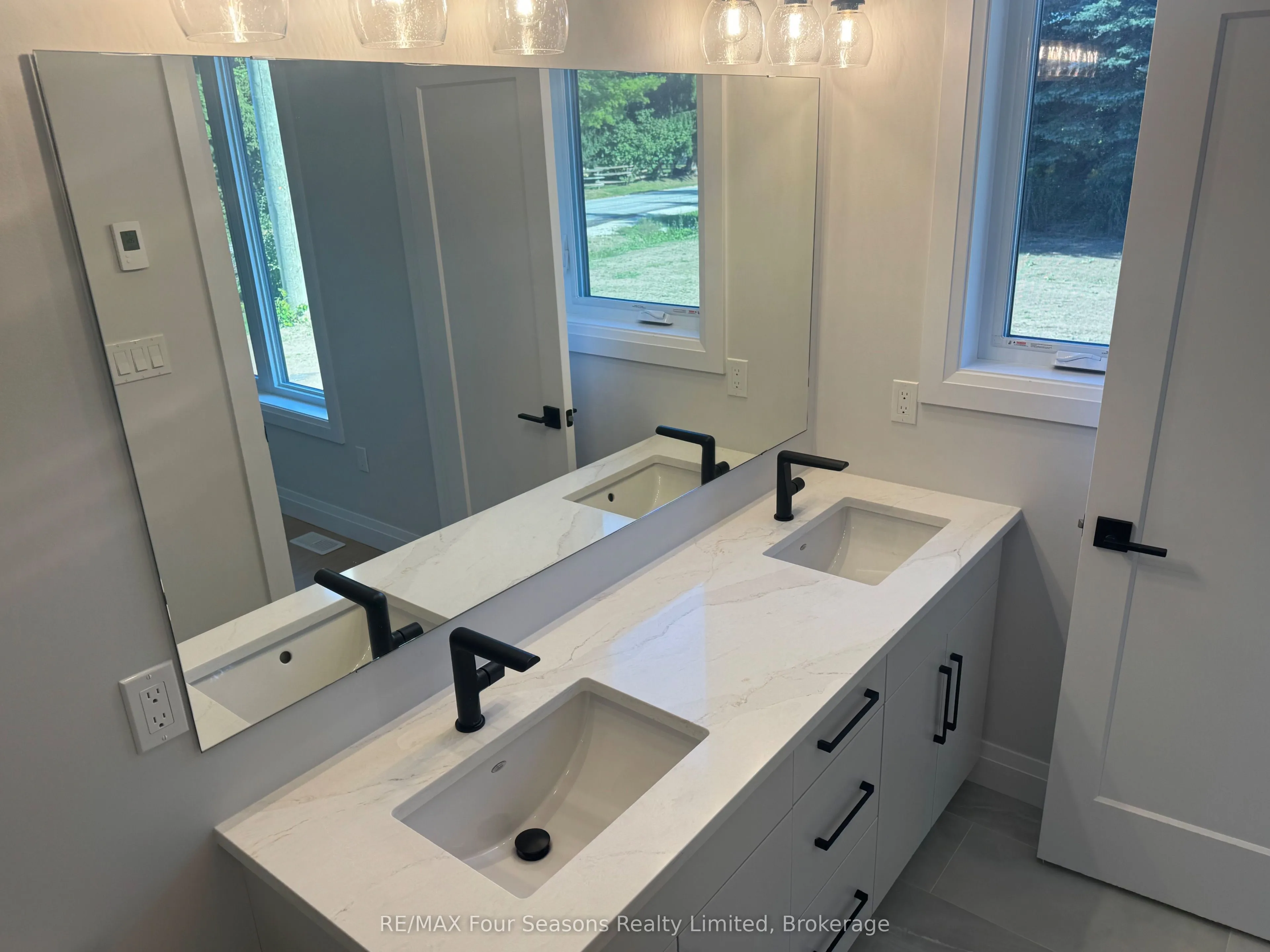 3 Boynton Court, ON N0H 2P0