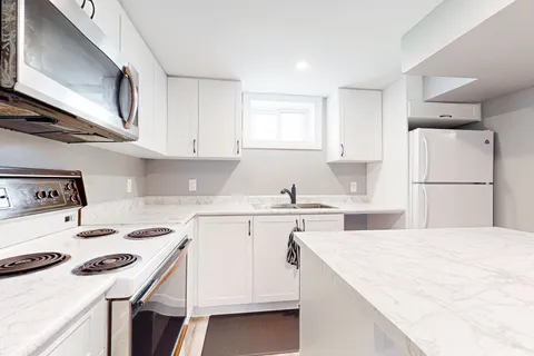 6077 Coholan Street, Niagara Falls, ON L2J 1K7