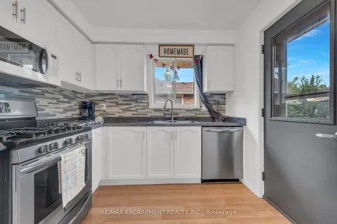 7 Country Club Road, Haldimand, ON N0A 1E0