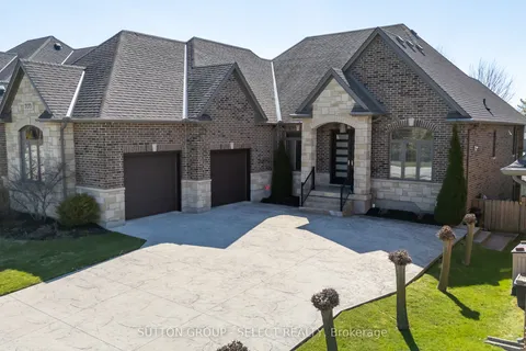 7071 Clayton Walk, ON N6P 0A1