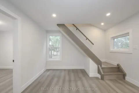 186 Victoria Street, Southwest Middlesex, ON N0L 1M0