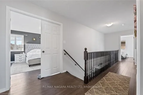 8849 Dogwood Crescent, Niagara Falls, ON L2H 2Y6