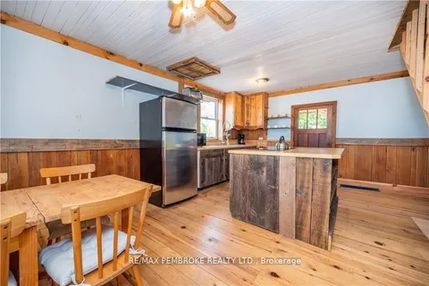 8744 Highway 60 Highway, North Algona Wilberforce, ON K0J 1T0